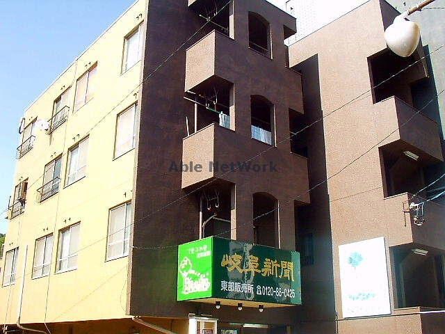  岡戸ビル