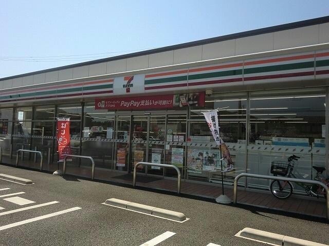 セブンイレブン岐阜琴塚3丁目店(コンビニ)まで372m カーサ水海道
