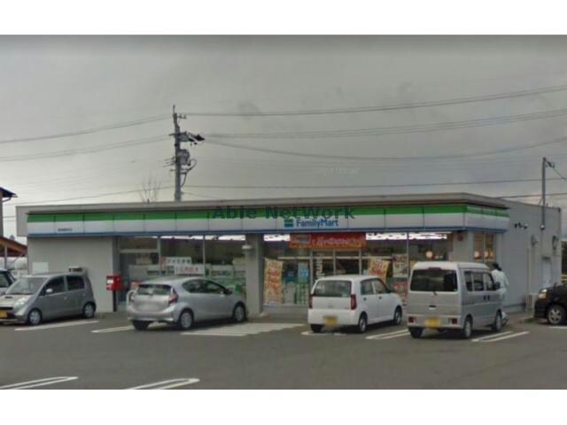 ファミリーマート岐南薬師寺店(コンビニ)まで171m カーサ薬師寺