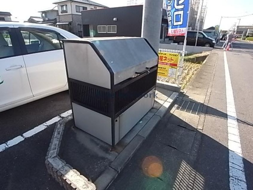 敷地内ごみ置き場 Ｆｉｒｓｔ・Ｐｌａｃｅ