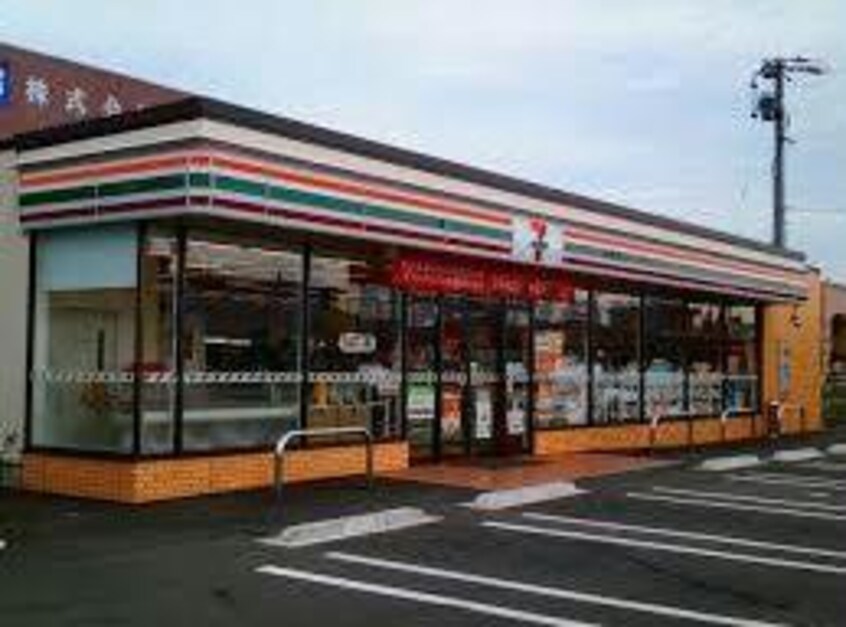 セブンイレブン岐南町徳田店(コンビニ)まで718m ネオ徳田 Ｂ棟