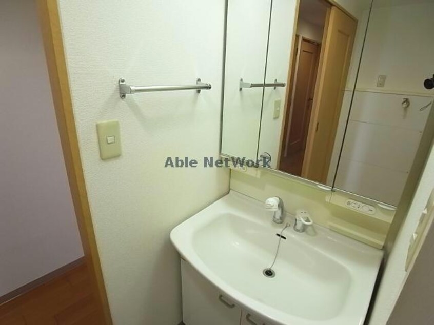 ※参考写真 日本泉ビル