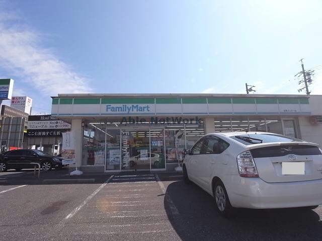ファミリーマート岐南店(コンビニ)まで1241m リーブルファイン領下2