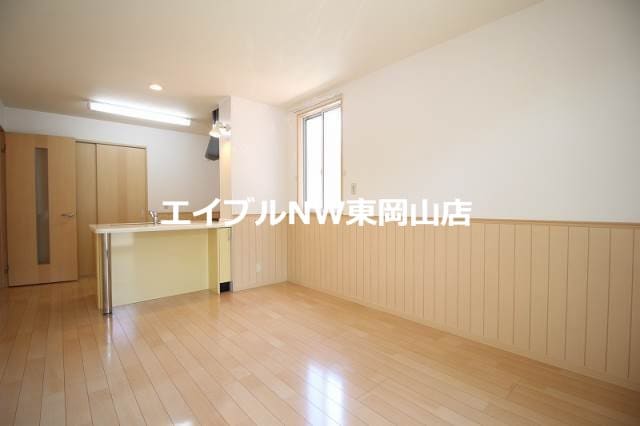  ラ・ヴィータ平井　弐番館