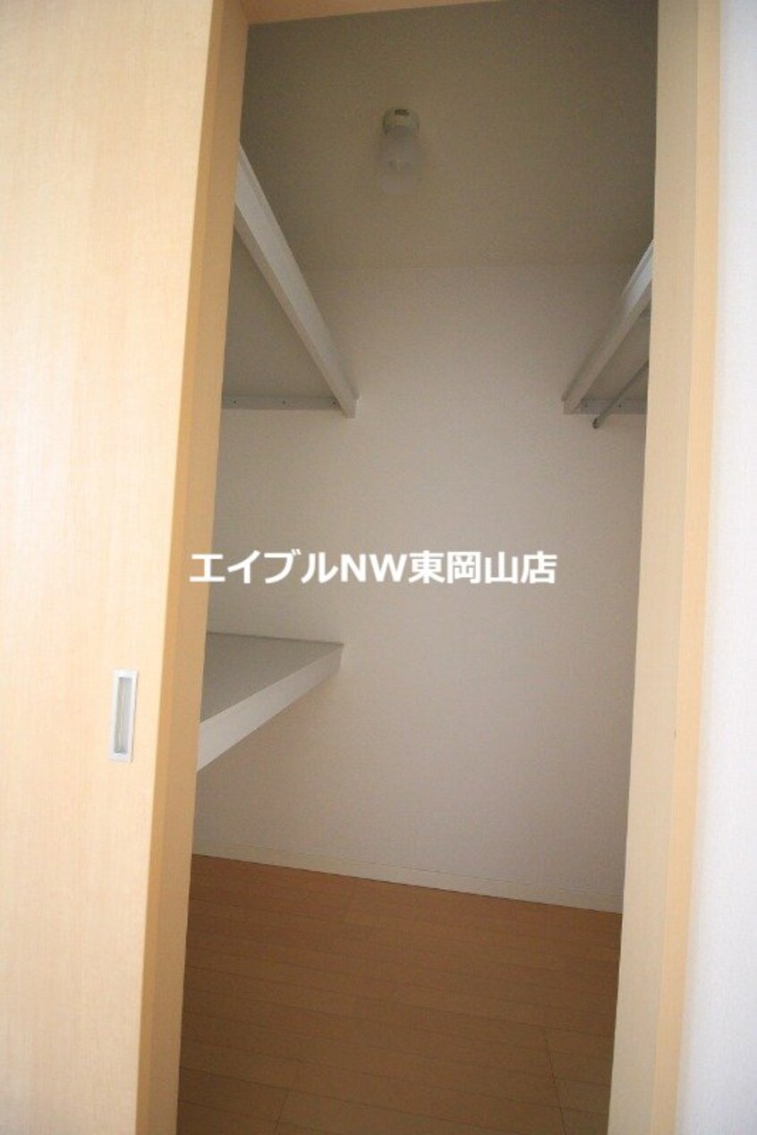  シャーメゾン高屋