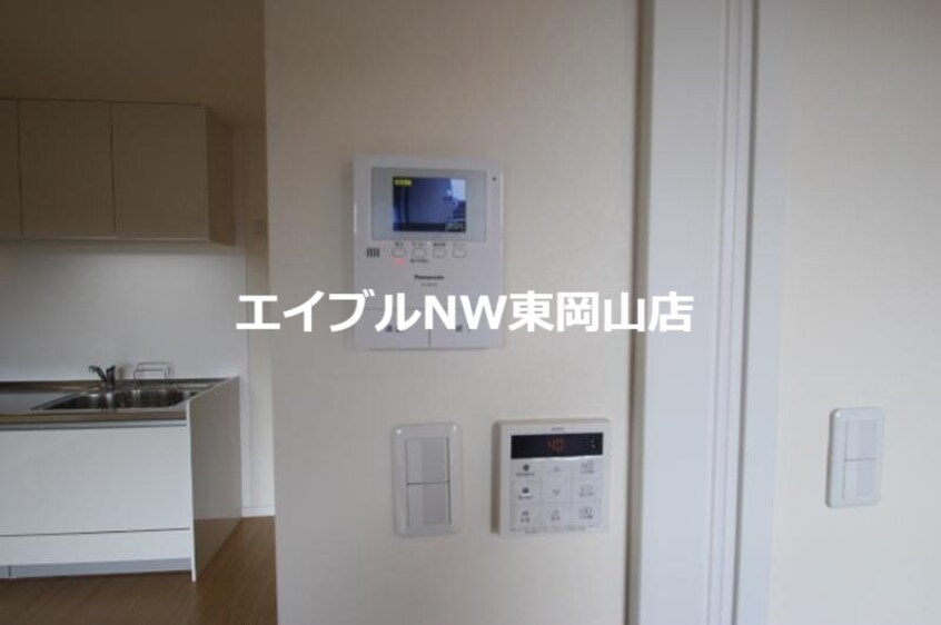  メゾネット八幡　B棟