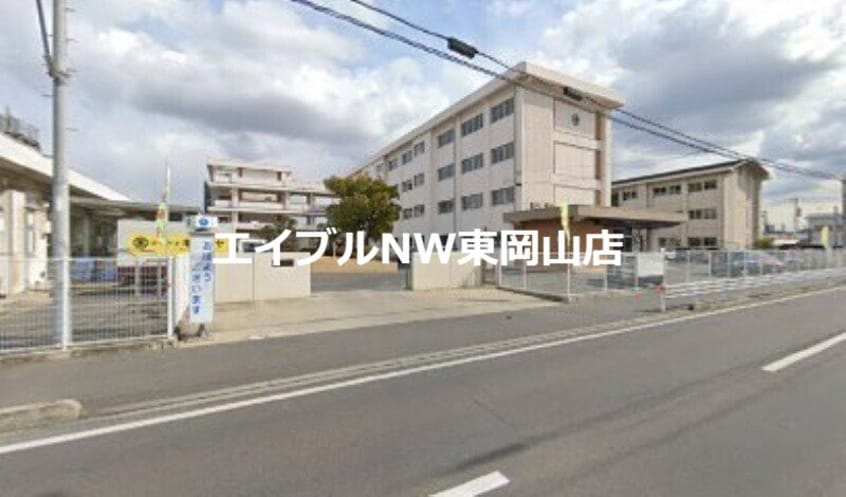 岡山市立平井小学校(小学校)まで1776m 湊　平林邸