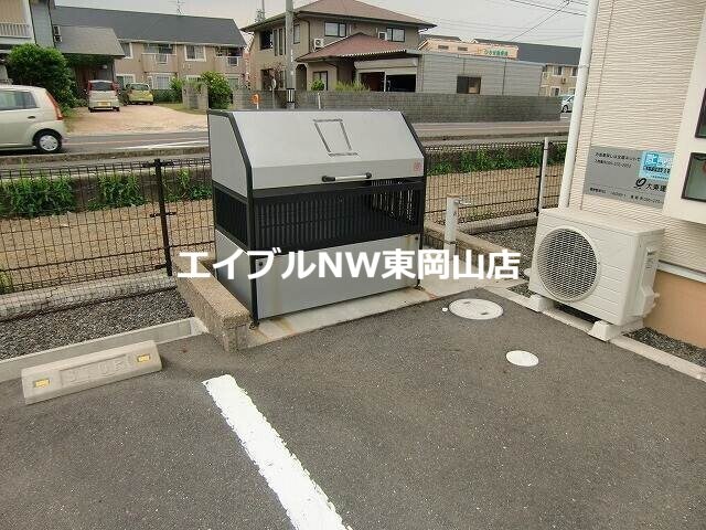  Ｔ’ｓ　ｓｑｕａｒｅ　雅