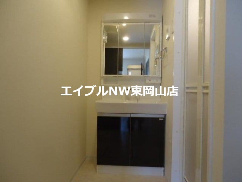  アン・ジュール