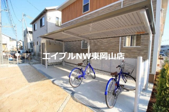  ウィステリア・ロジェＢ棟