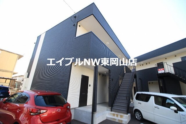  イーストヒルズ　B