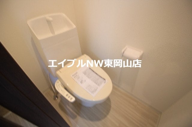  イーストヒルズ　B