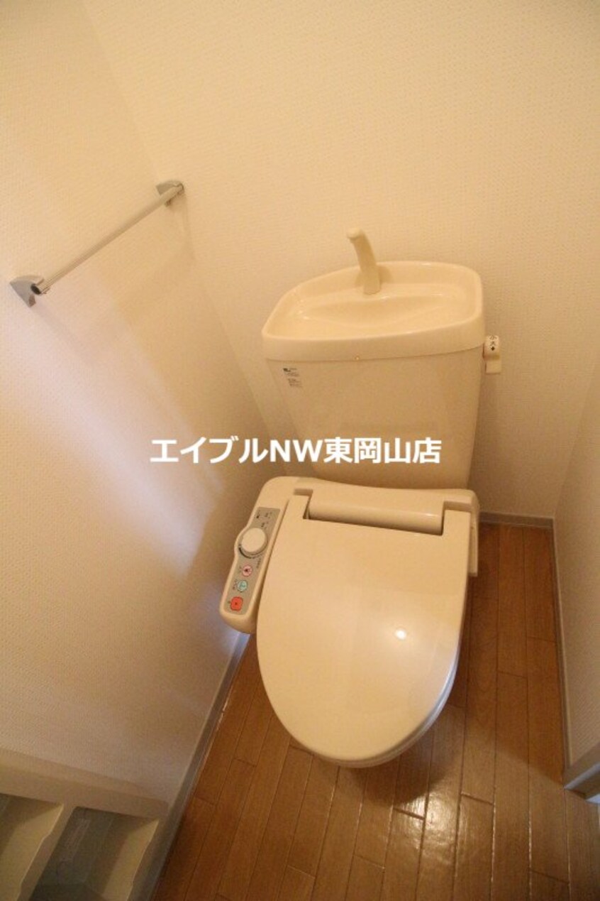 トイレ ラ・パルテール原尾島