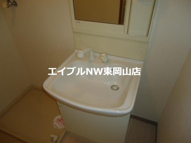  レジデンス和気　A棟