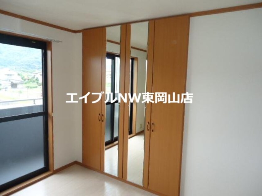  レジデンス和気　A棟