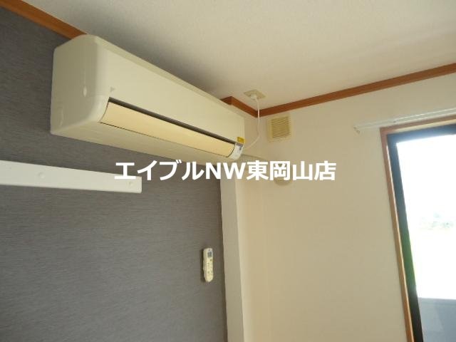  レジデンス和気　A棟