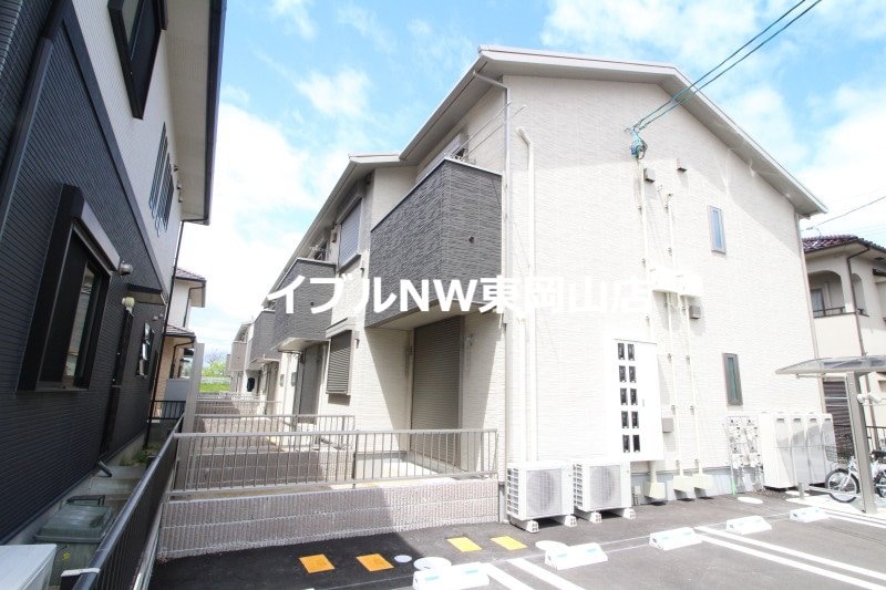  イーストヒルズ