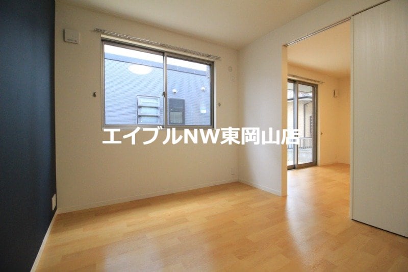  イーストヒルズ