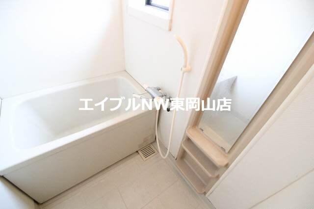  ニューハピニス　Ｂ棟