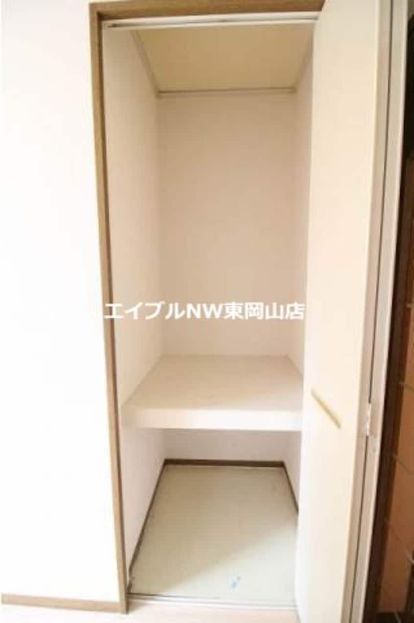  ニューハピニス　Ｂ棟