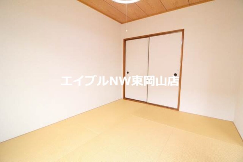  ニューハピニス　Ｂ棟