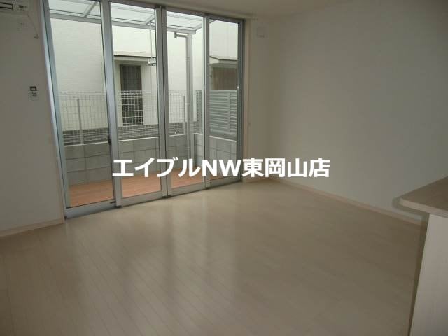  ラ・イース原尾島