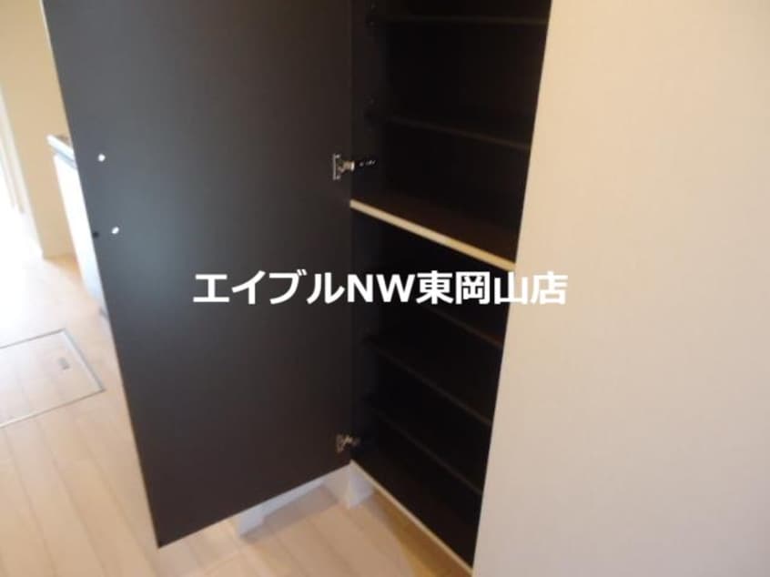 収納 ウィステリアⅢ