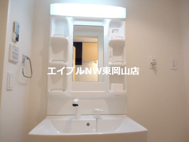  Ｅａｓｔ　Ｃｉｔｙ　壱番館