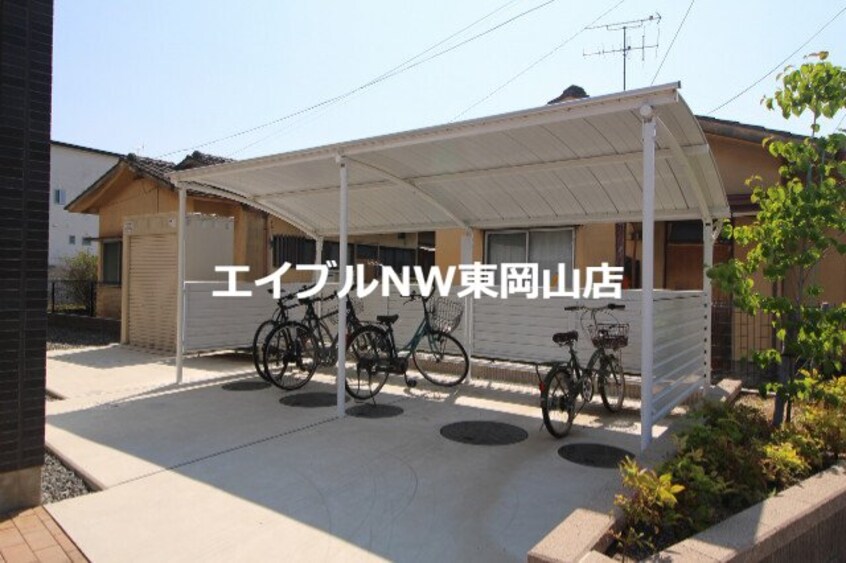 駐輪場 ラポール