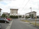岡山市立平井小学校(小学校)まで1004m メープル湊　A