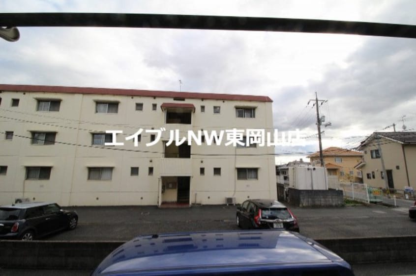  リバーサイドクラタ