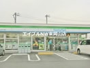 ファミリーマート岡山平井七丁目店(コンビニ)まで739m リバーサイドクラタ