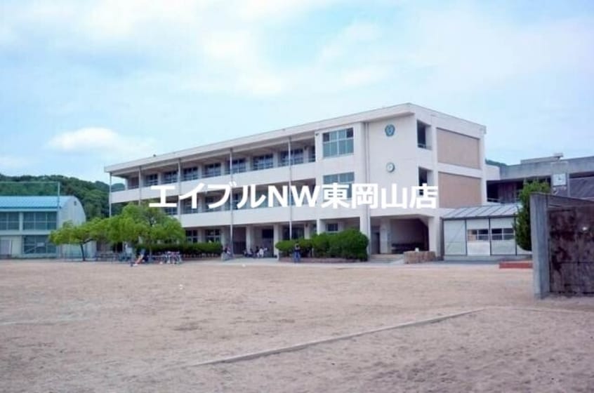 玉野市立荘内小学校(小学校)まで2234m ＬＡＶＥＲＴ　Ⅱ