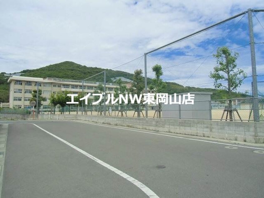 岡山市役所 小学校芥子山小学校(小学校)まで661m メゾンマーシュＡ