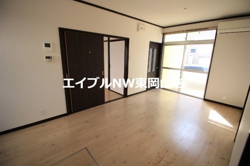  東岡山駅前貸家