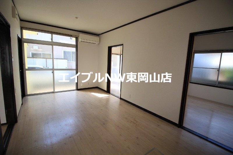  東岡山駅前貸家