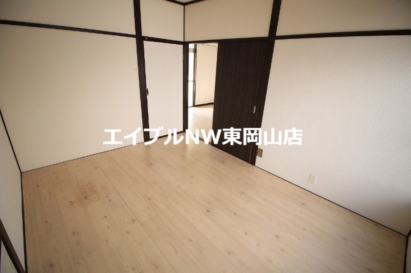  東岡山駅前貸家