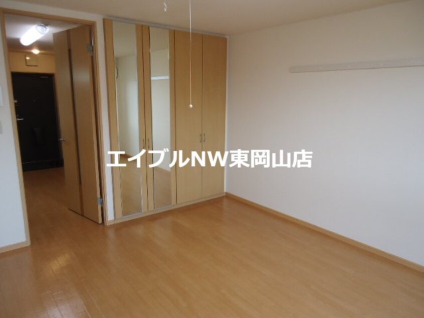  Hearty Residence