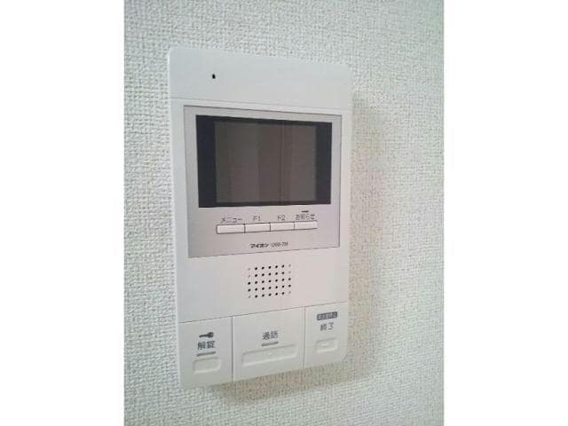  ワイズ　エスト