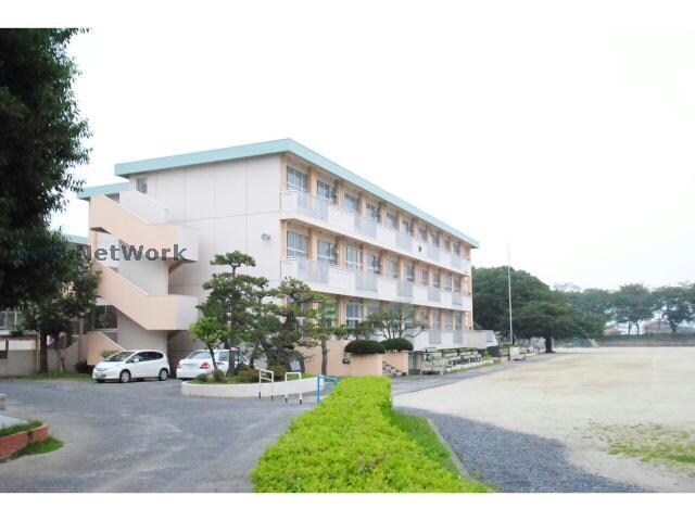 日立市立大沼小学校(小学校)まで553m メゾングラシアＢ棟