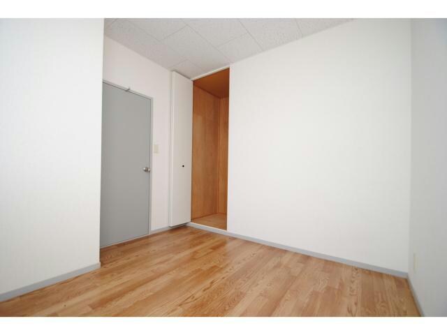  ルピナスハイツ