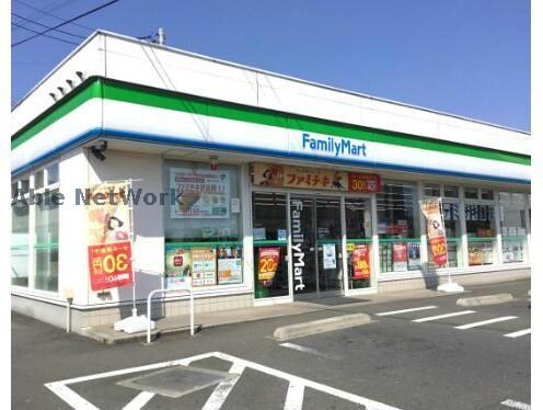 ファミリーマート日立大久保町店(コンビニ)まで581m コージーコートＢ