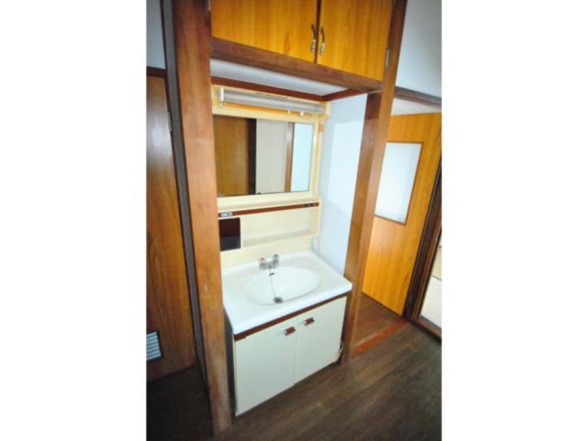  東金沢マンション