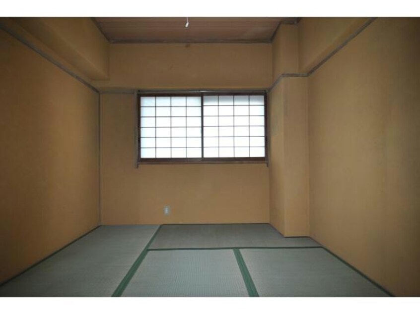  東金沢マンション