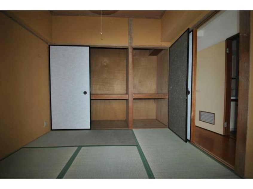  東金沢マンション