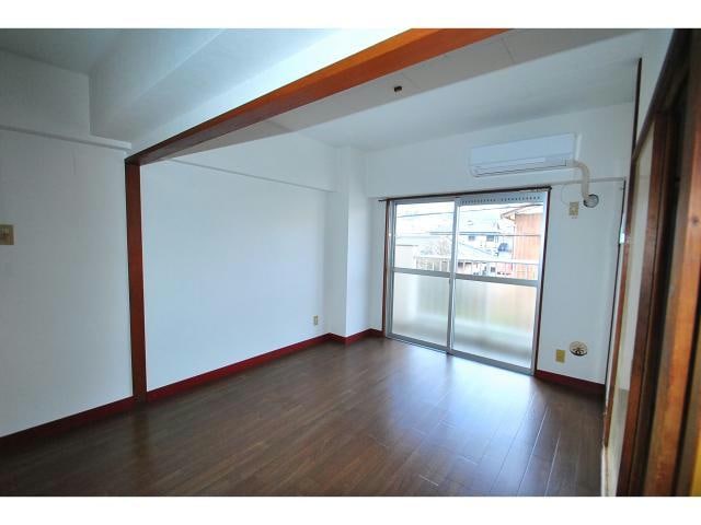  東金沢マンション