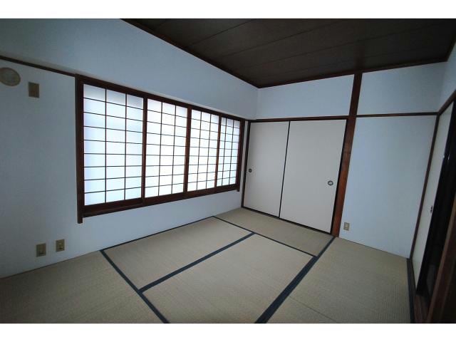  東金沢マンション