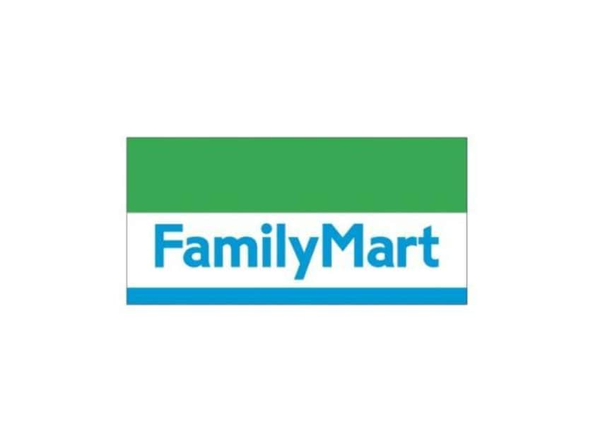 ファミリーマート半田東洋店(コンビニ)まで150m シャネルスイート