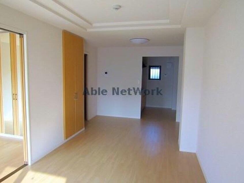  サンシャインスクエア