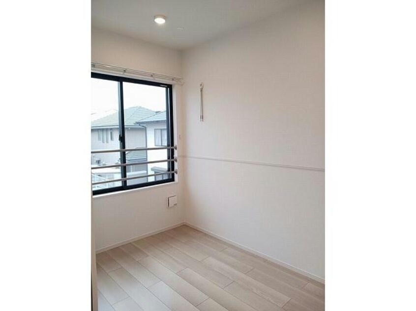  メゾン　ハナビシ　B